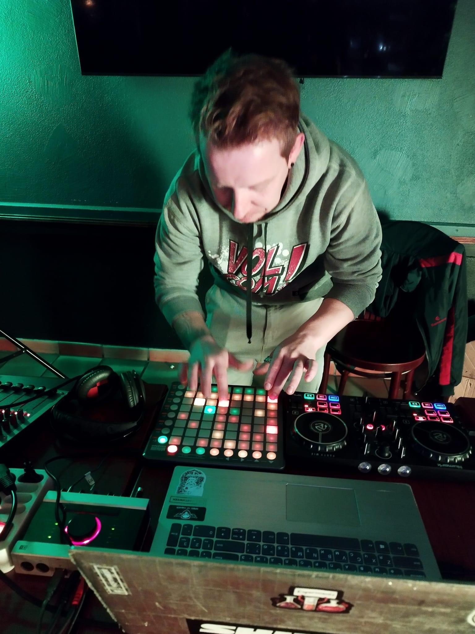 DJ course
